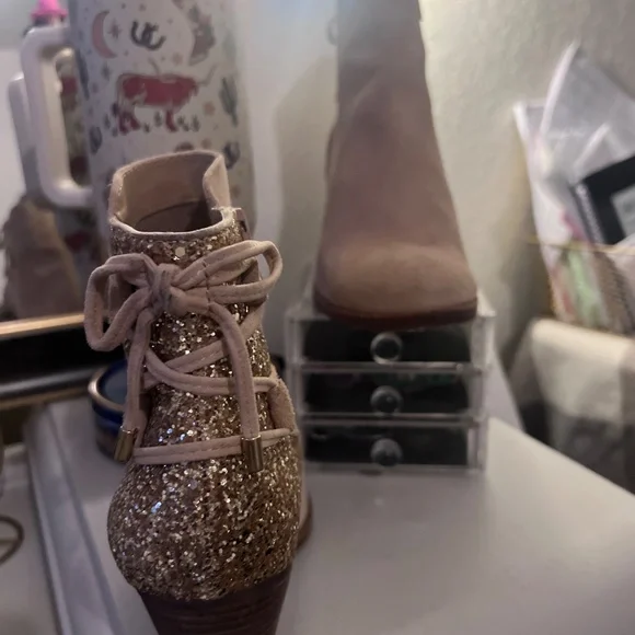 Woman boots - Picture 3 of 3